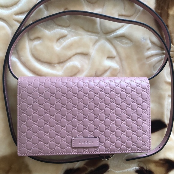 Gucci Crossbody - Picture 2 of 5